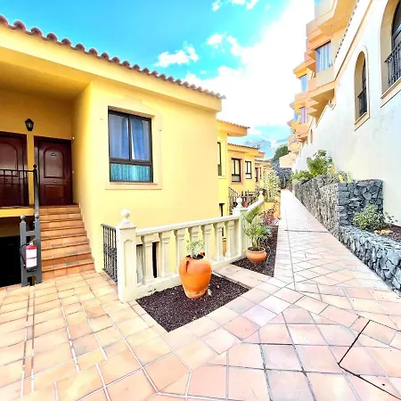 Apartamento Piso Alto, 5 Minutos A Pie A Playa En Playa De Los Roques Apartment